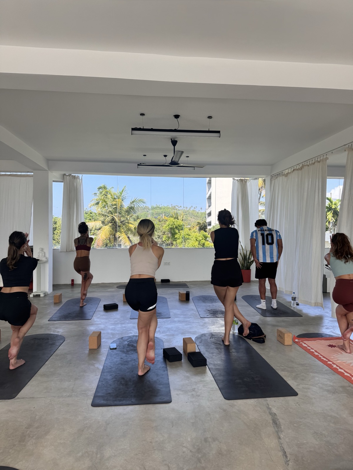 Hatha class at MiRA Mirissa